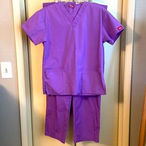 Dickies Purple Scrub set